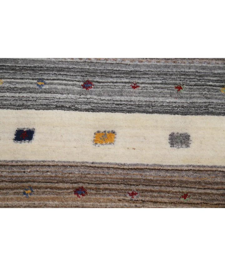 Ivory Indian Oriental Rug 6' 8" x 9' 9" Hand-Knotted | No. AT39780