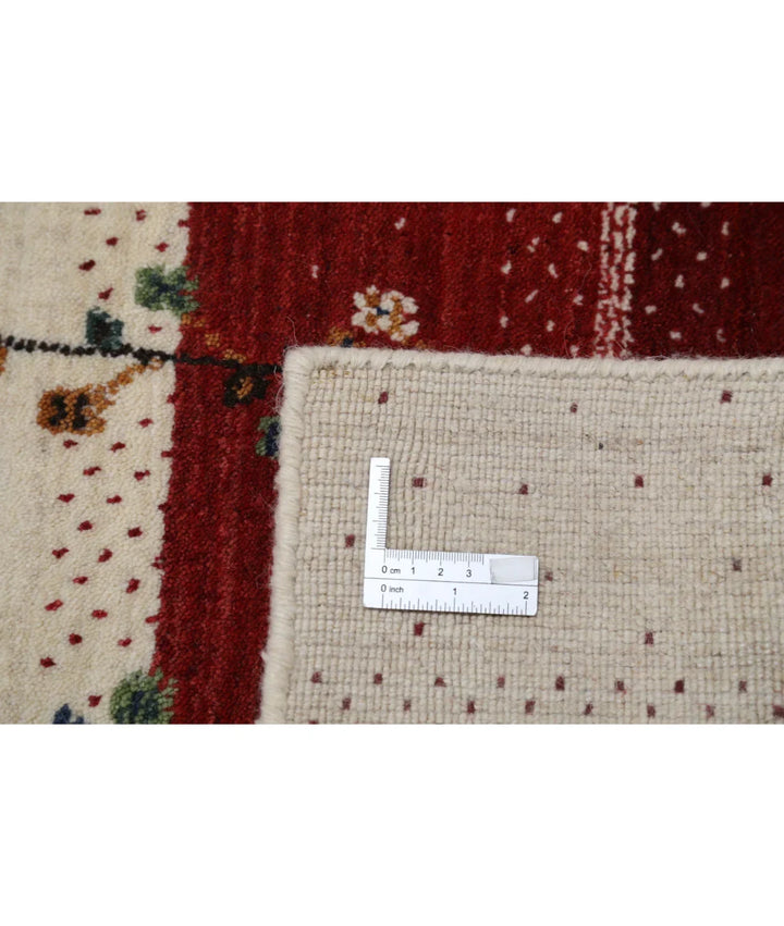 Ivory Indian Oriental Rug 5' 4" x 7' 6" Hand-Knotted | No. AT39836
