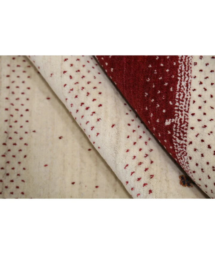 Ivory Indian Oriental Rug 5' 4" x 7' 6" Hand-Knotted | No. AT39836
