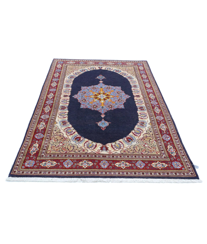 Persian Kashan Rug 4' 4" x 7' 3" Hand-Knotted | No. AT40910