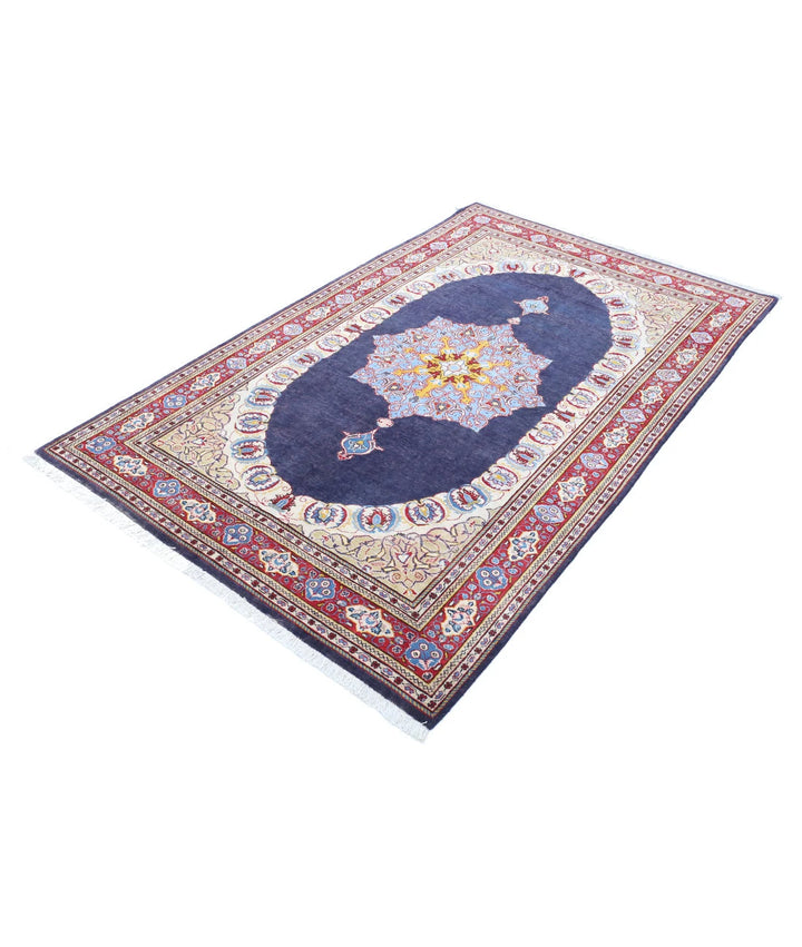 Persian Kashan Rug 4' 4" x 7' 3" Hand-Knotted | No. AT40910