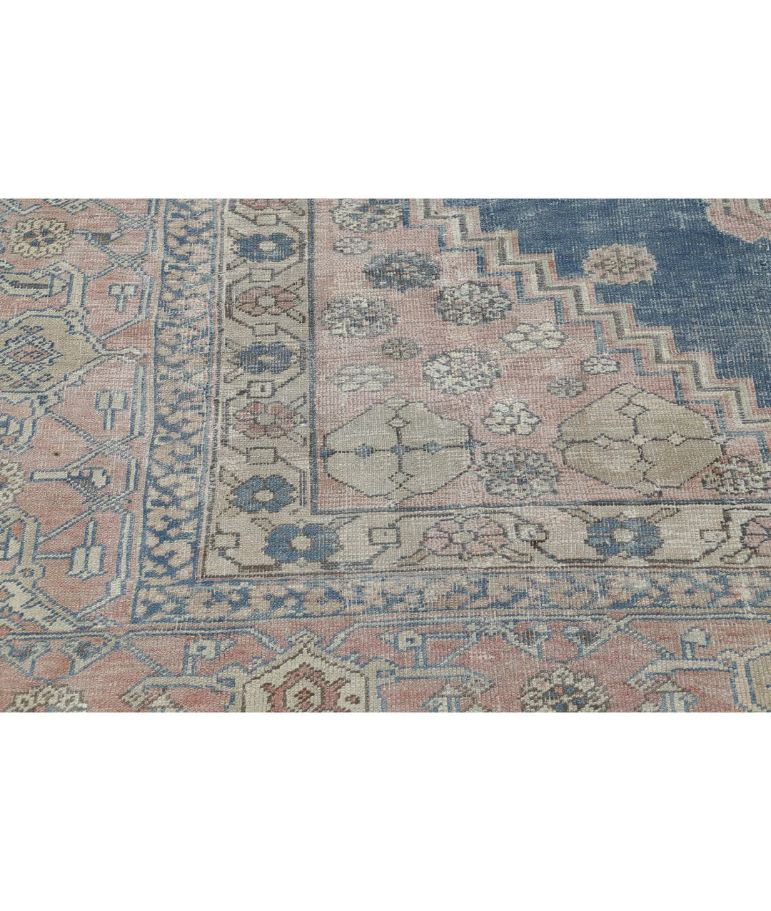 Persian Heriz Bakshiash Rug 9' 6" x 14' 0" Hand-Knotted | No. AT40922