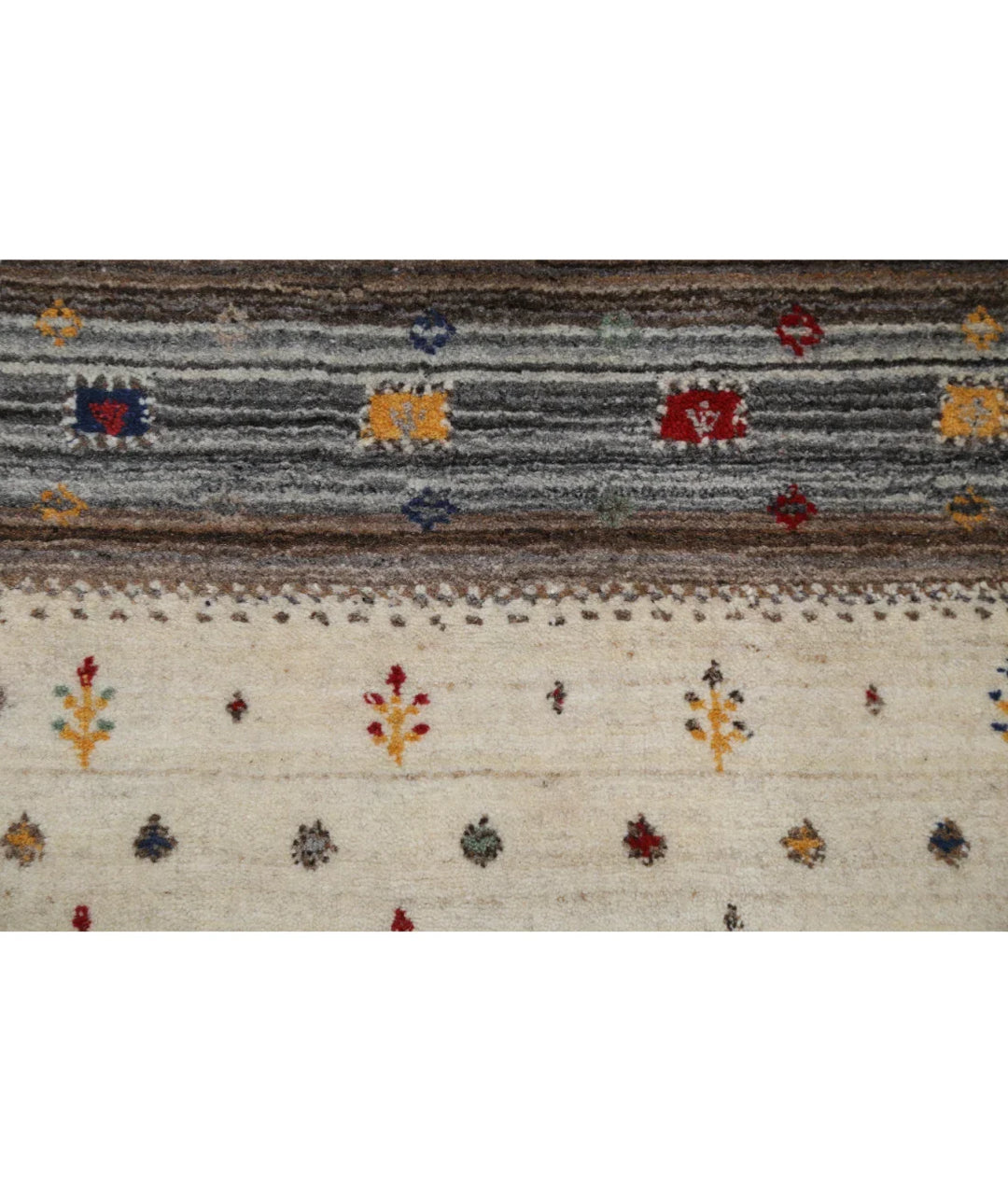 Ivory Indian Oriental Rug 3' 0" x 5' 3" Hand-Knotted | No. AT411409