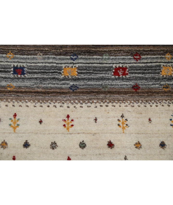 Ivory Indian Oriental Rug 3' 0" x 5' 3" Hand-Knotted | No. AT411409