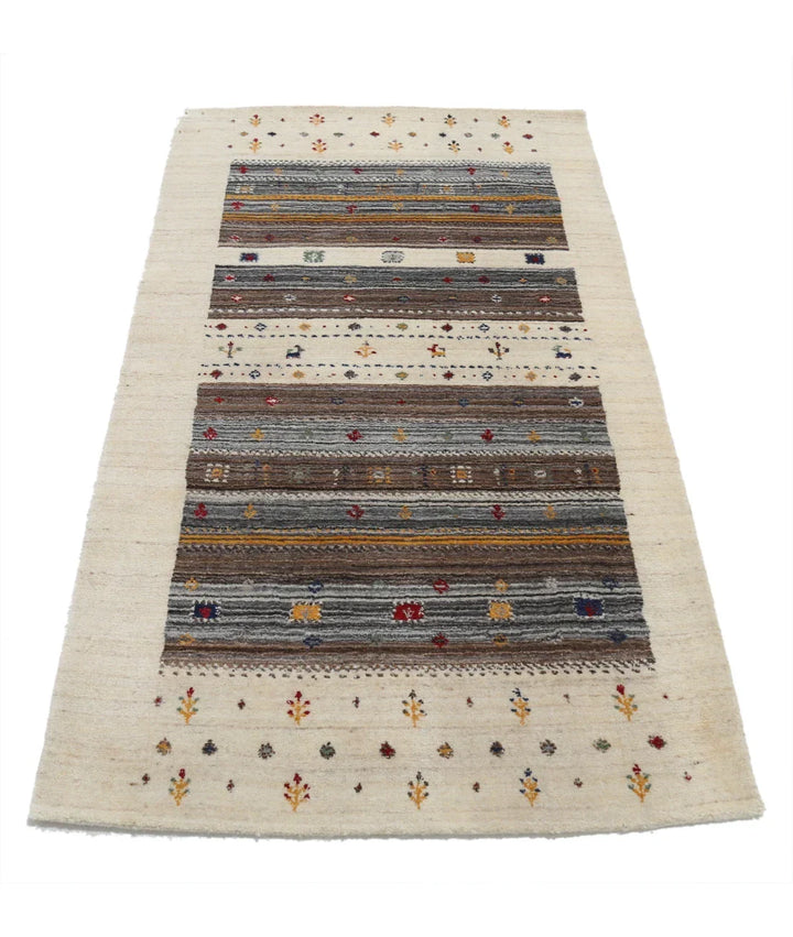Ivory Indian Oriental Rug 3' 0" x 5' 3" Hand-Knotted | No. AT411409