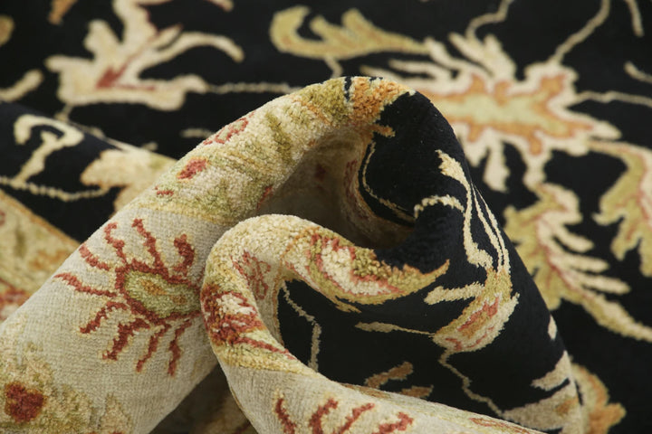 Black & Ivory Indian Ziegler Rug 8' 8" x 11' 9" Hand-Knotted | No. AT41375