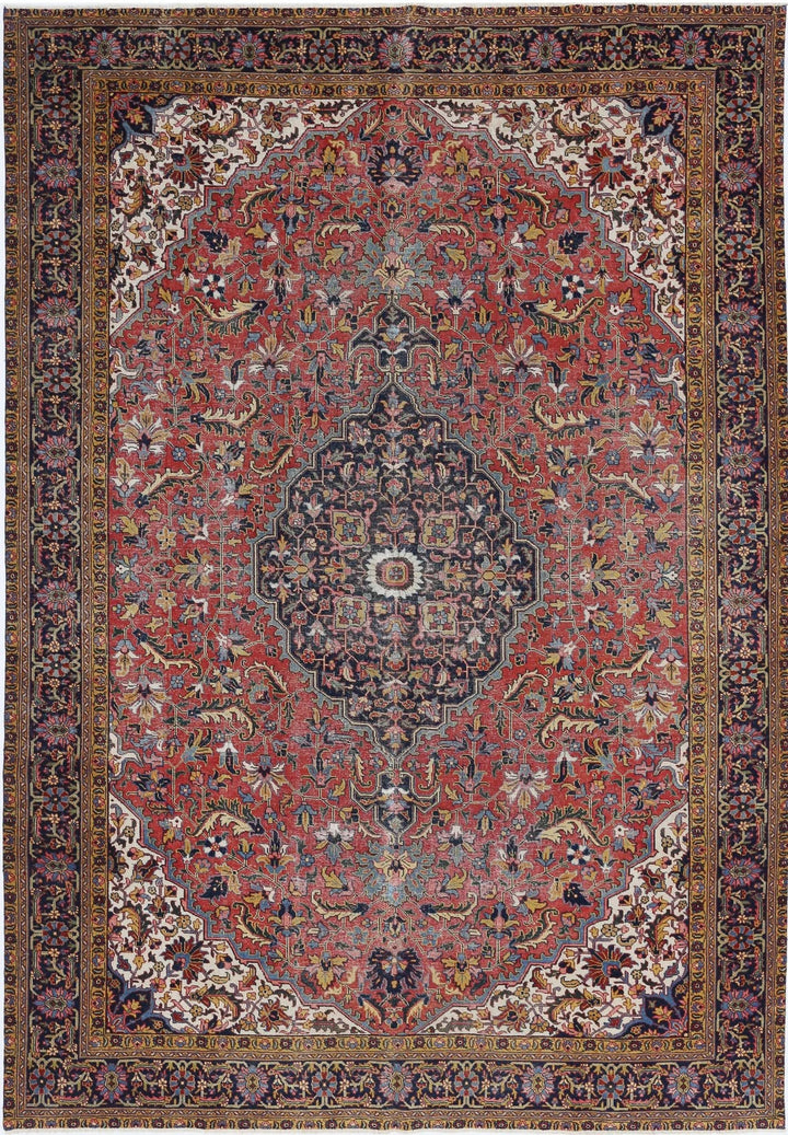 Persian Heriz Rug 8' 2" x 11' 8" Hand-Knotted | No. AT41868