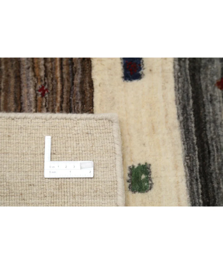 Ivory Indian Oriental Rug 6' 7" x 9' 10" Hand-Knotted | No. AT42684
