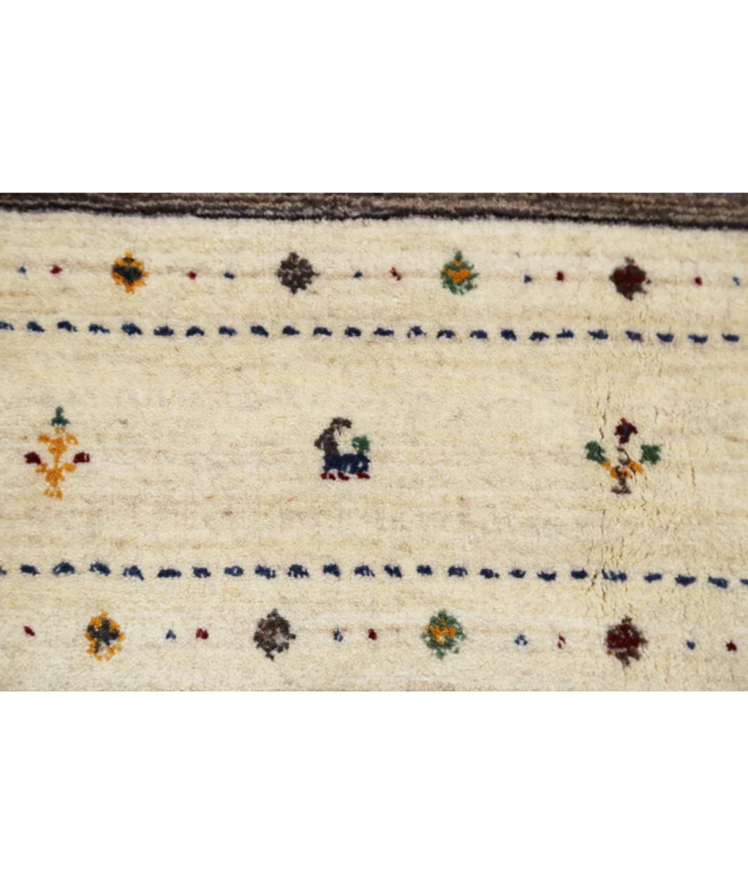 Ivory Indian Oriental Rug 6' 7" x 9' 10" Hand-Knotted | No. AT42684