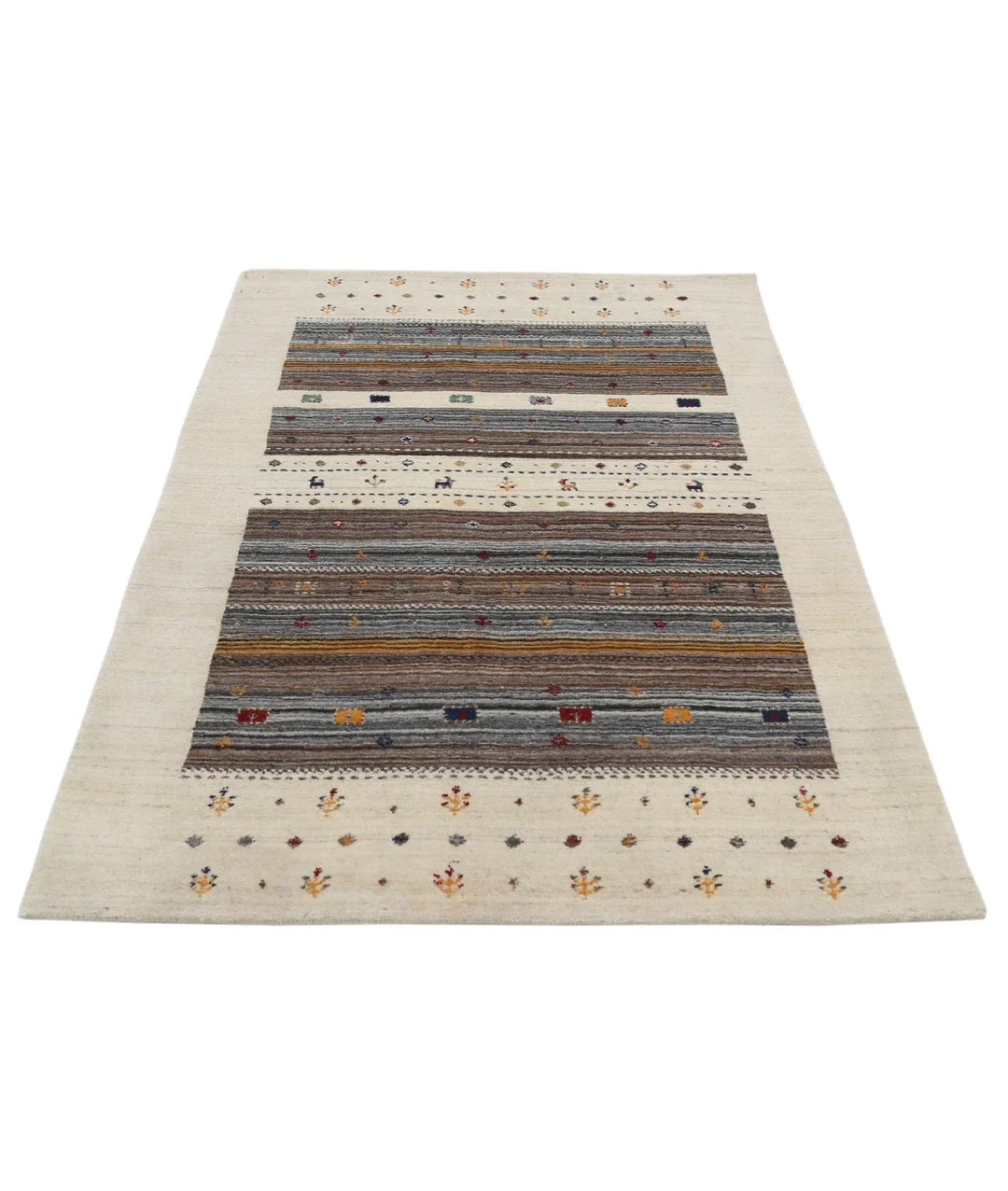 Ivory Indian Lori Rug 4' 0" x 5' 10" Hand-Knotted | No. AT43499