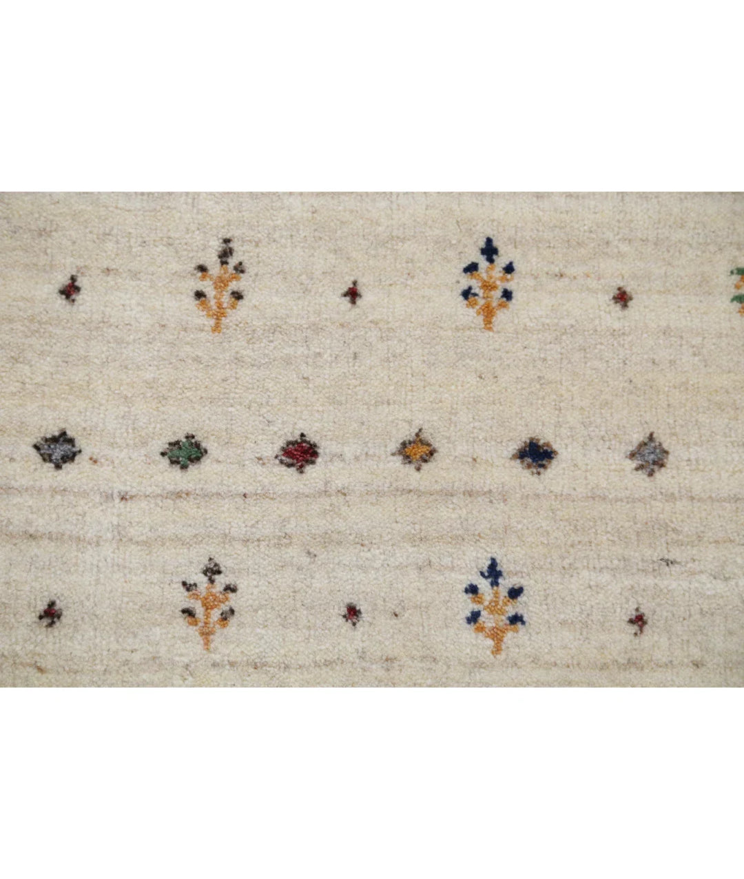 Ivory Indian Oriental Rug 5' 9" x 7' 10" Hand-Knotted | No. AT43531