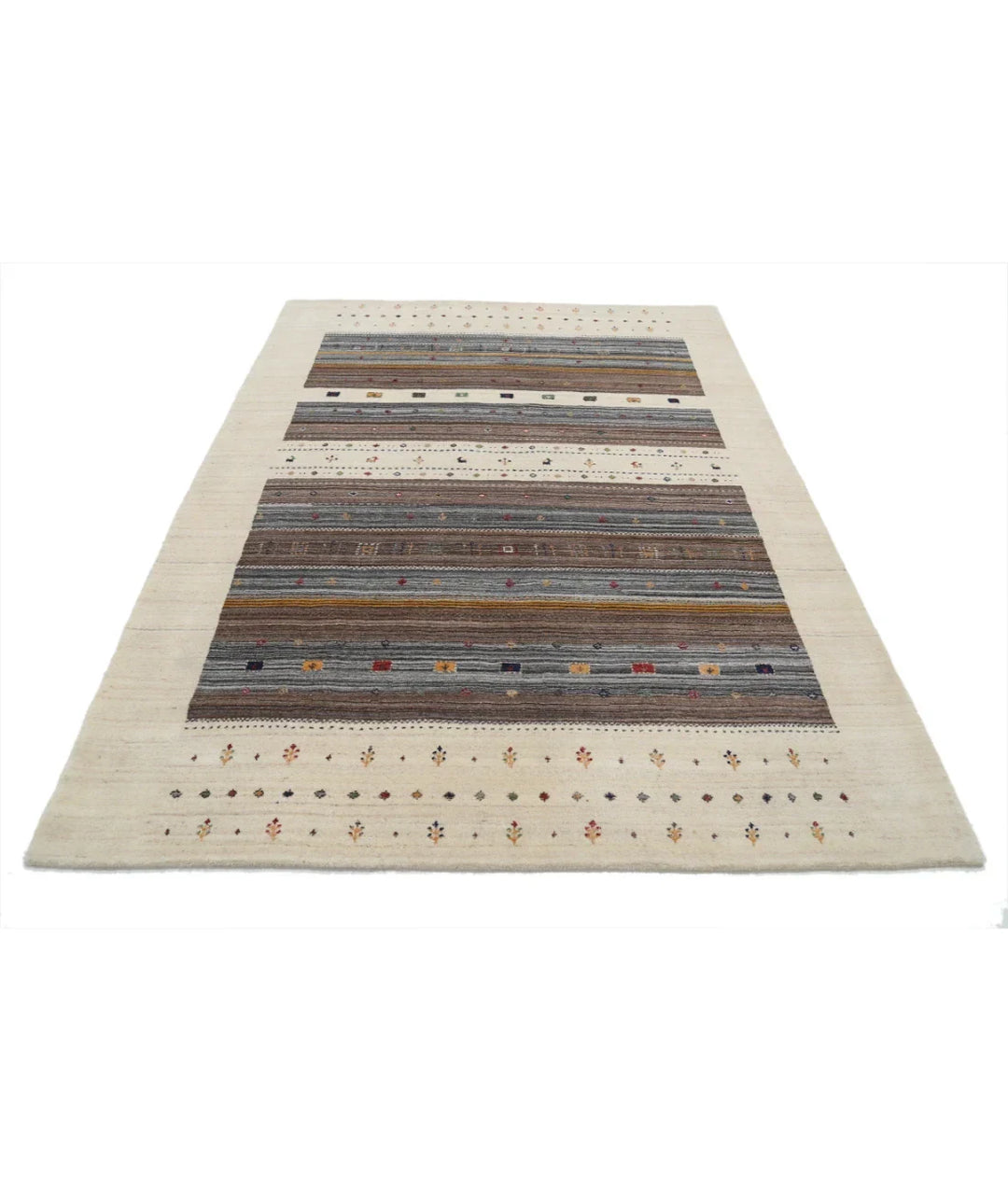 Ivory Indian Oriental Rug 5' 9" x 7' 10" Hand-Knotted | No. AT43531