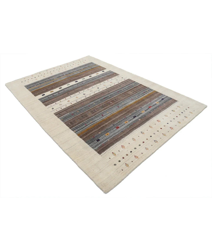 Ivory Indian Oriental Rug 5' 9" x 7' 10" Hand-Knotted | No. AT43531