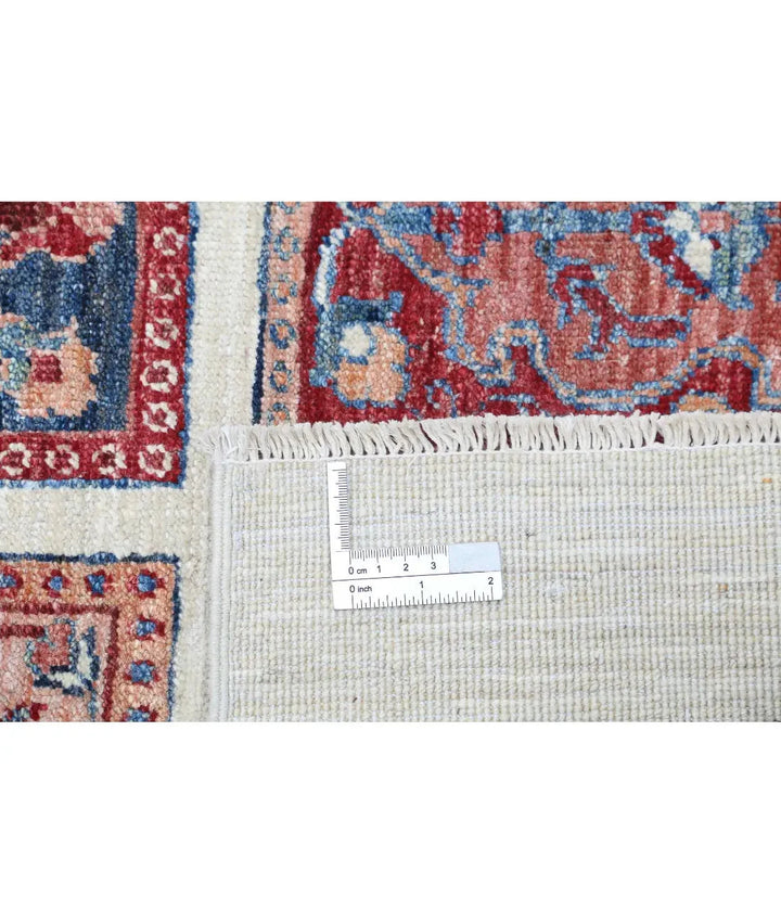 Afghan Bakhtiari Rug 4' 9" x 6' 9" Hand-Knotted | No. AT44287