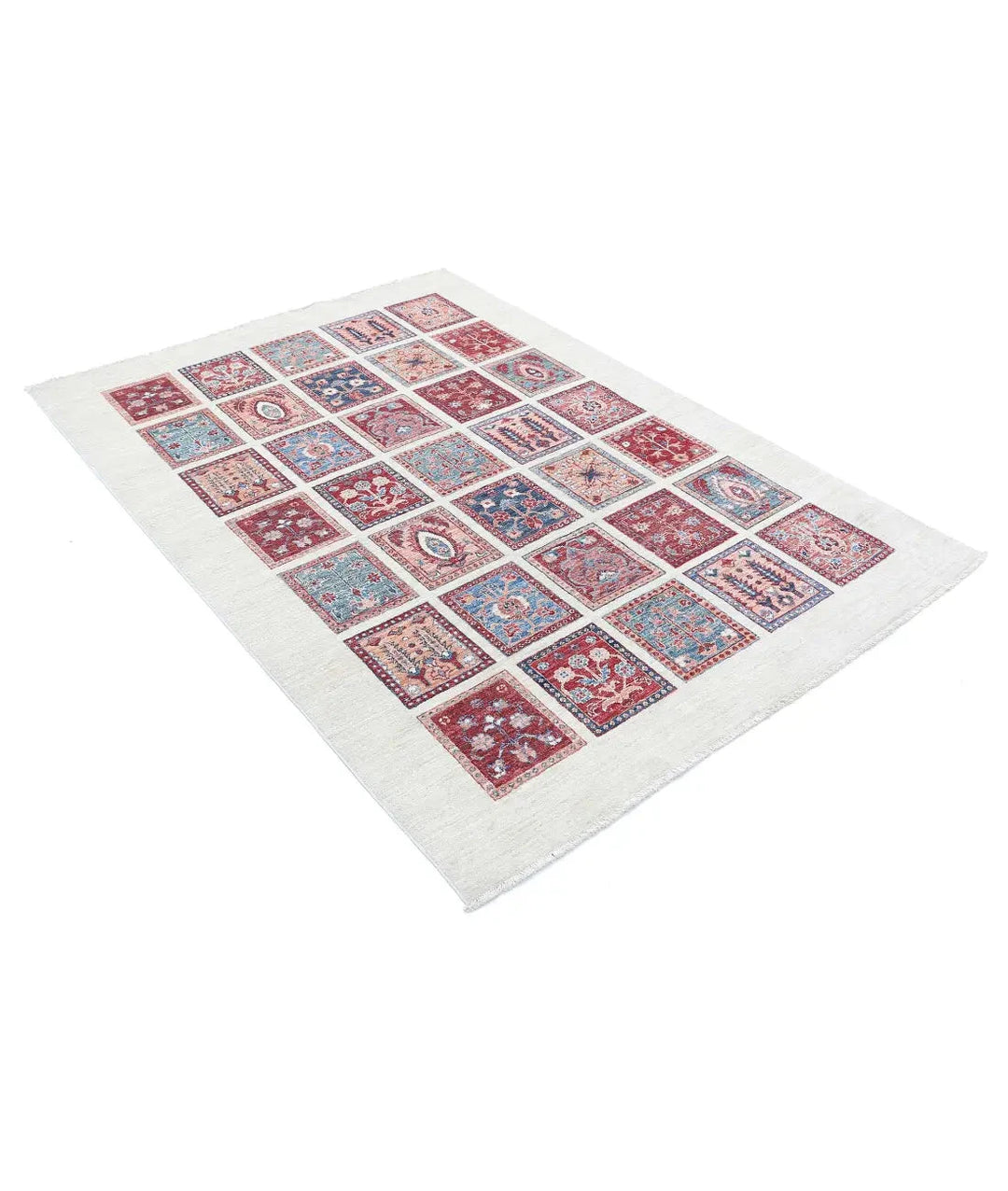 Afghan Bakhtiari Rug 4' 9" x 6' 9" Hand-Knotted | No. AT44287