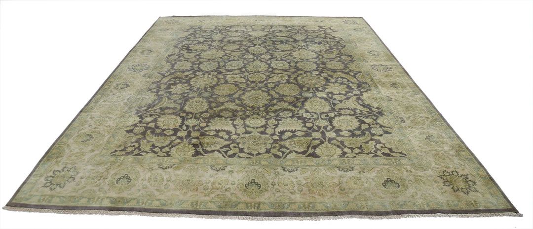 Lilac Ivory Indian Ziegler Rug 8' 10" x 11' 10" Hand-Knotted | No. AT44427