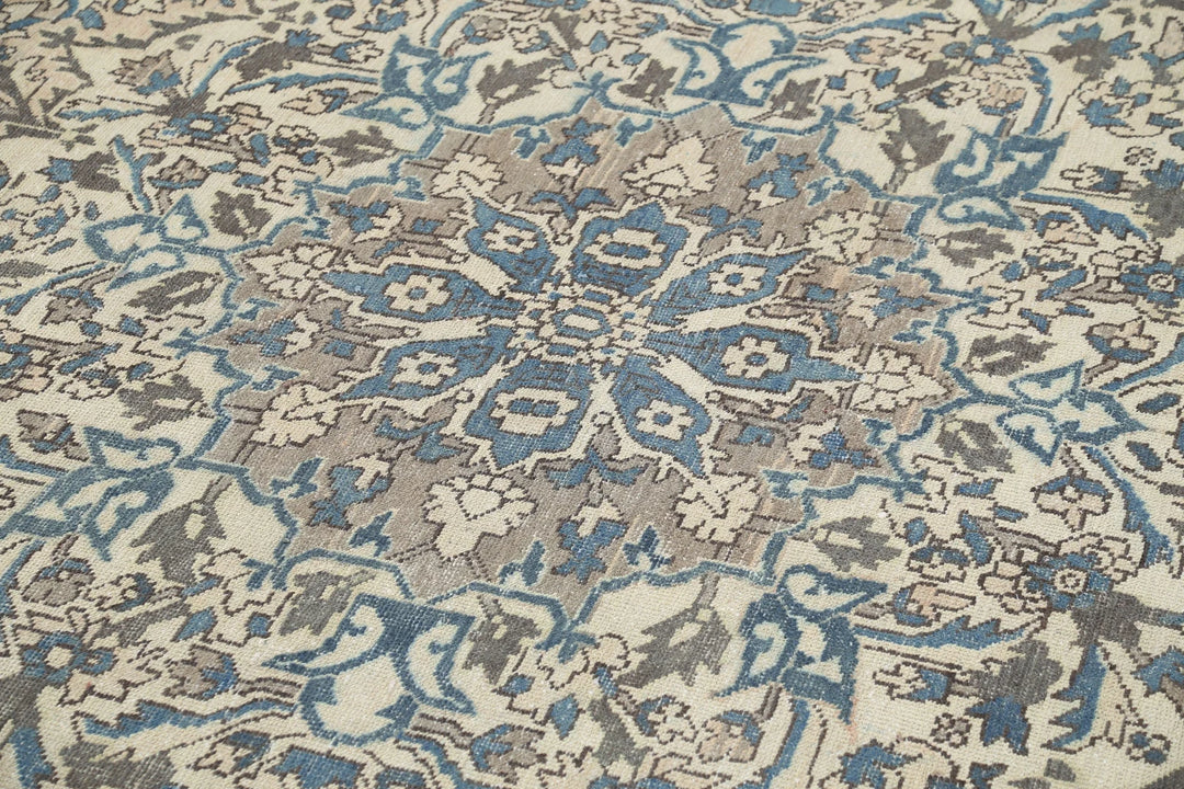 Persian Bakhtiari Vintage Rug 9' 7" x 12' 4" Hand-Knotted | No. AT45468