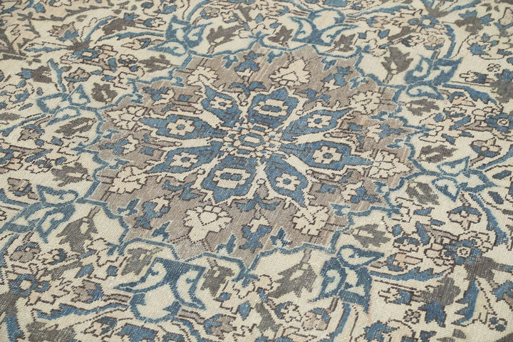 Persian Bakhtiari Vintage Rug 9' 7" x 12' 4" Hand-Knotted | No. AT45468