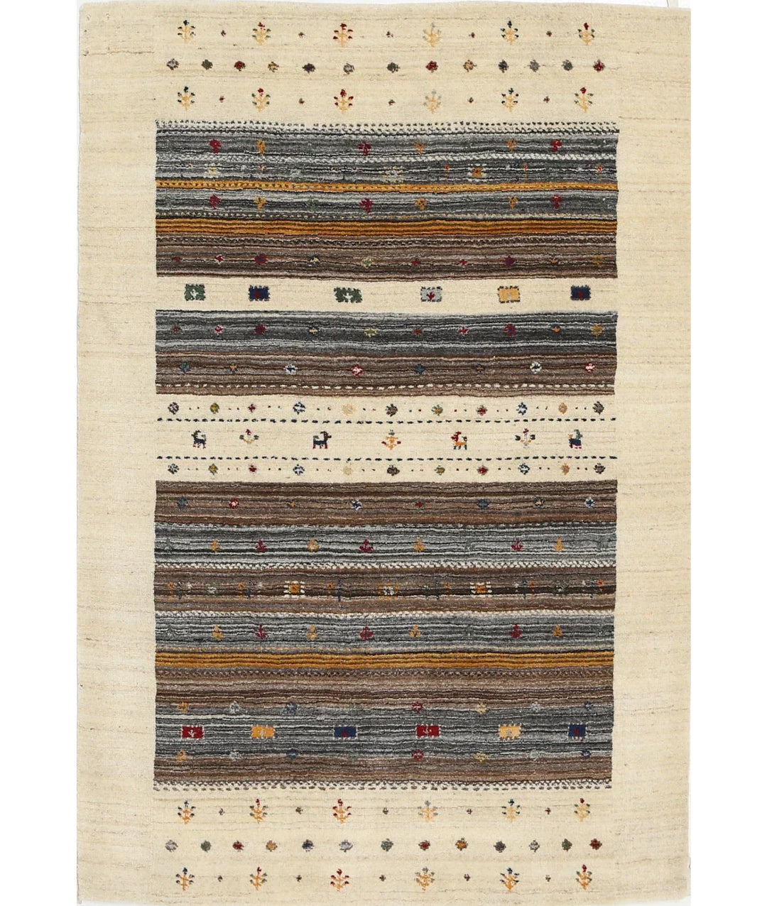 Ivory Indian Lori Rug 4' 0" x 5' 10" Hand-Knotted | No. AT456961
