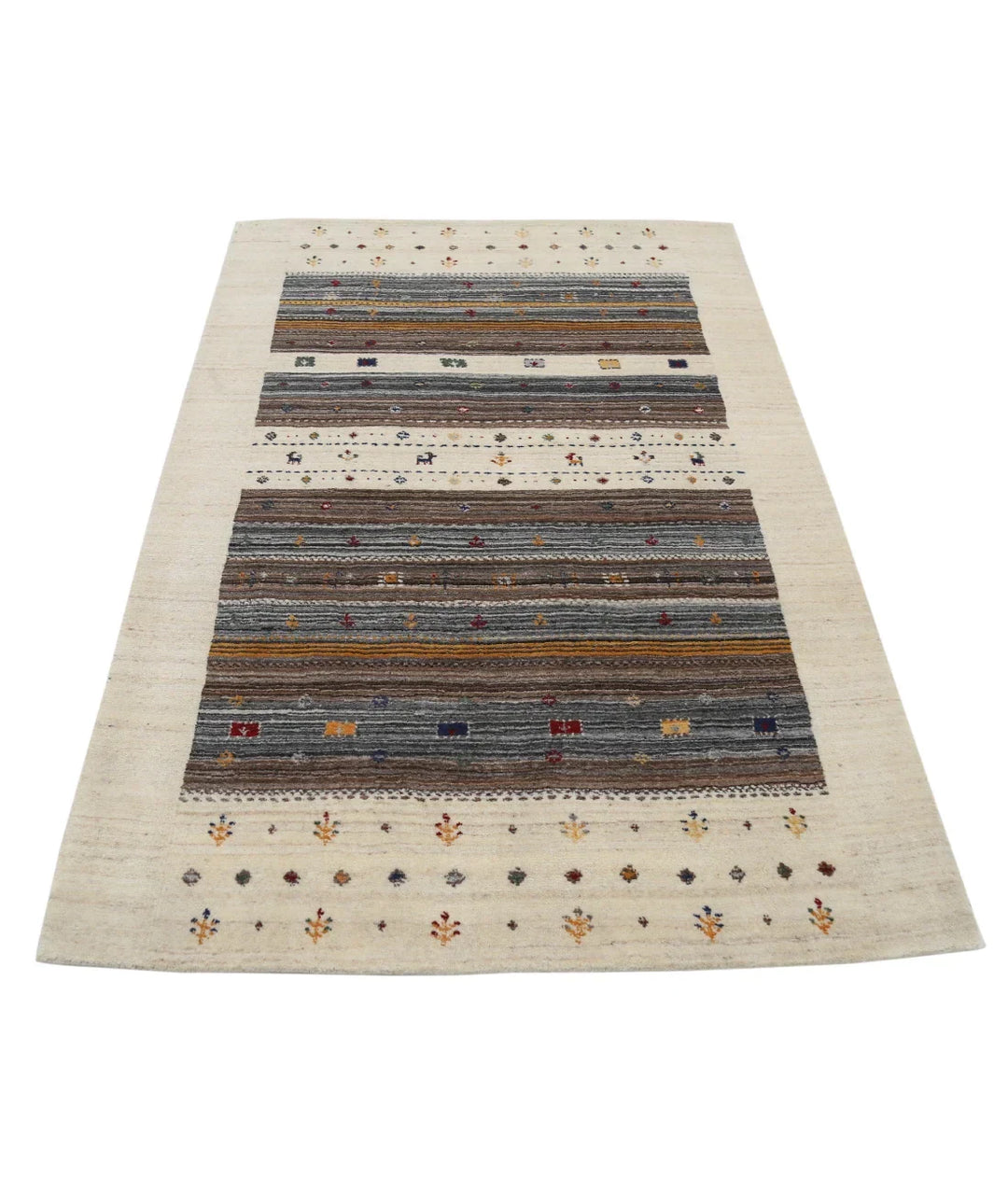 Ivory Indian Lori Rug 4' 0" x 5' 10" Hand-Knotted | No. AT456961