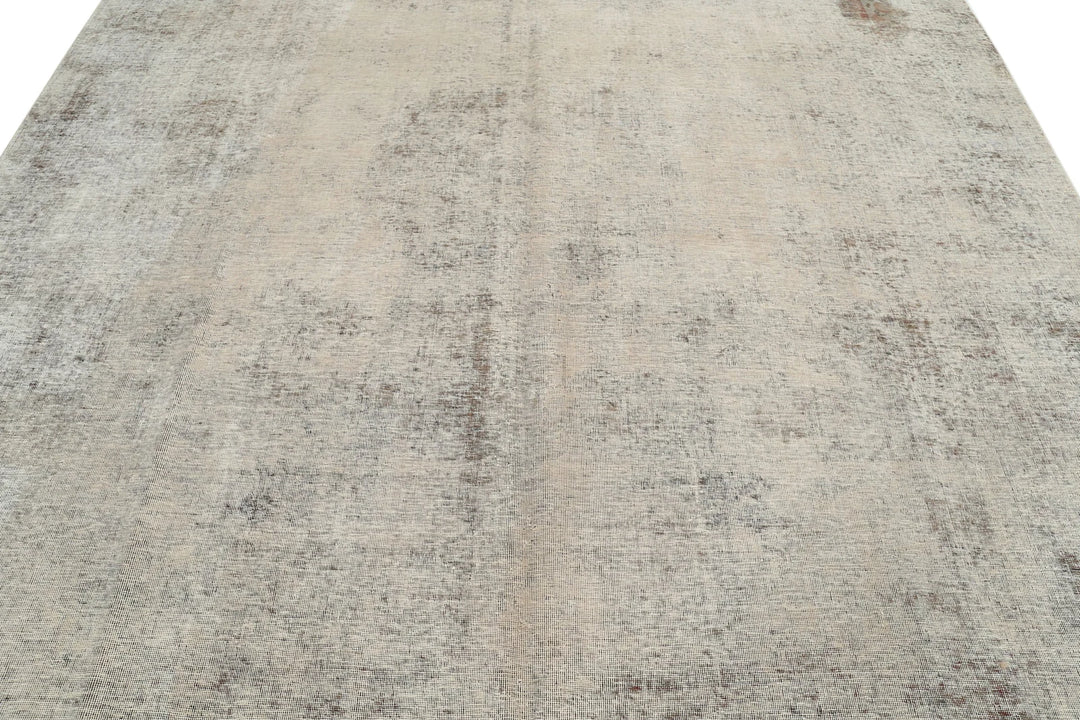 Persian Tabriz Rug 9' 1" x 12' 5" Hand-Knotted | No. AT45952