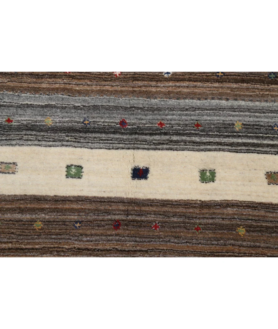Ivory Indian Lori Rug 6' 6" x 9' 10" Hand-Knotted | No. AT46123