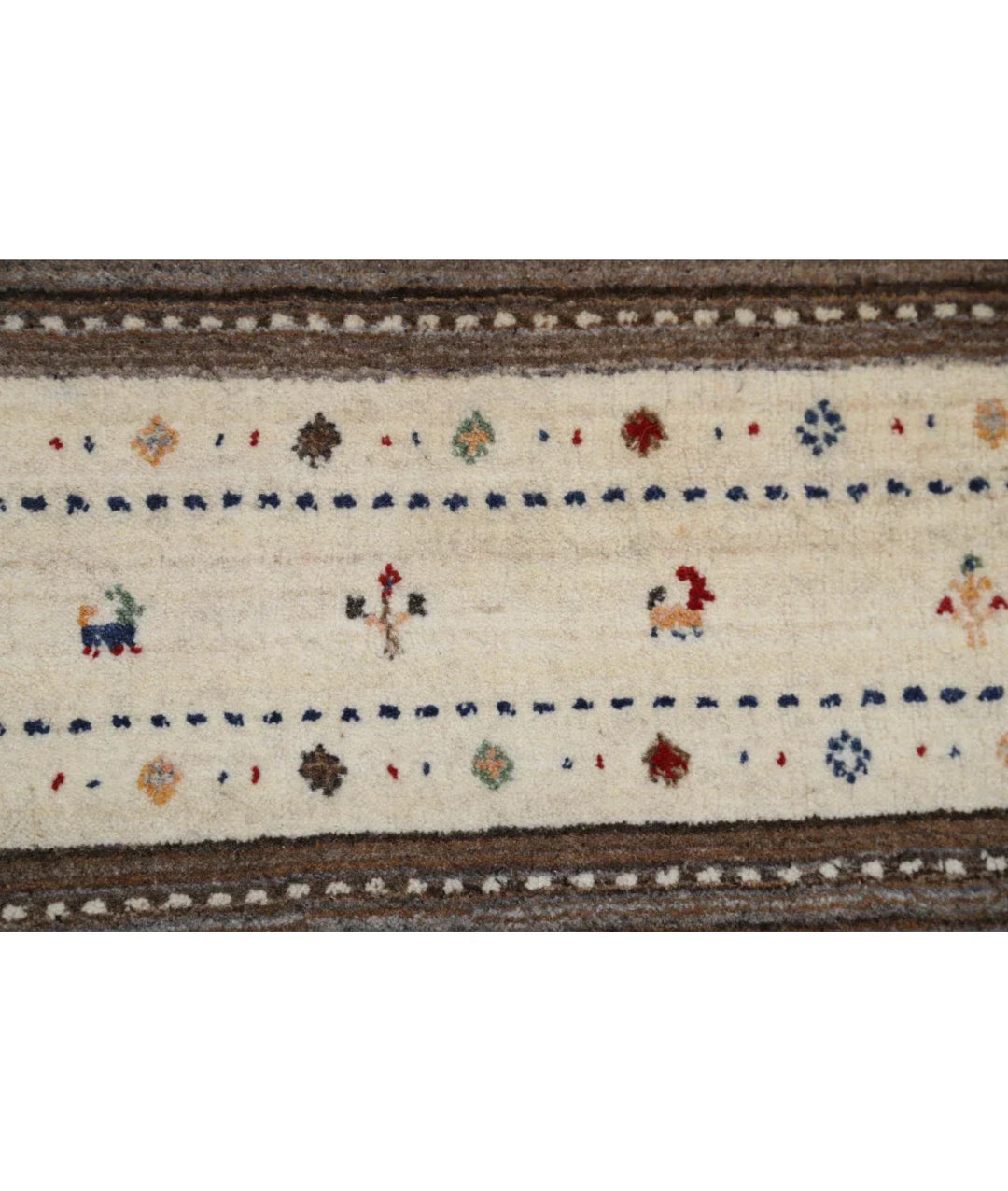 Ivory Indian Oriental Rug 5' 8" x 7' 10" Hand-Knotted | No. AT46667