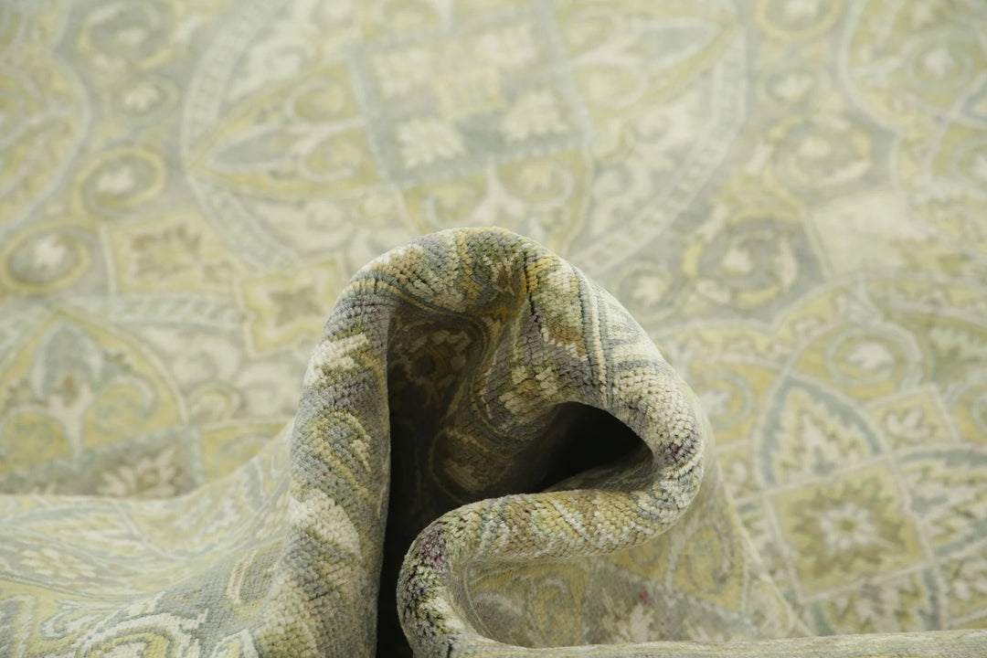 Indian Ziegler Rug 8' 9" x 11' 8" Hand-Knotted | No. AT47179