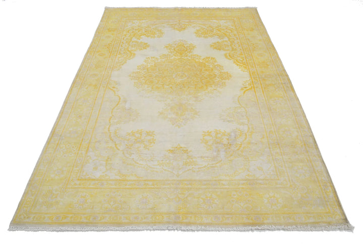 Persian Qum Rug 5' 1" x 7' 10" Hand-Knotted | No. AT48508