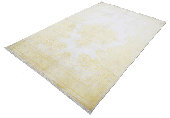Persian Qum Rug 5' 1" x 7' 10" Hand-Knotted | No. AT48508