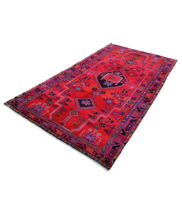 Persian Hamadan Rug 4' 10" x 8' 9" Hand-Knotted | No. AT49129