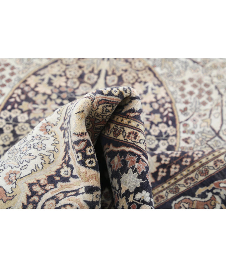 Persian Tabriz Rug 4' 6" x 8' 0" Hand-Knotted | No. AT49432
