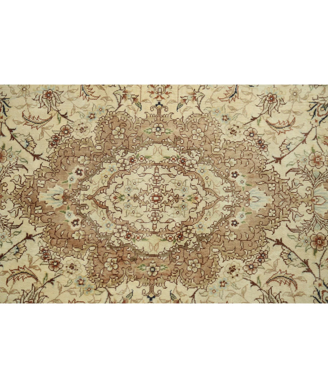 Ivory Chinese Hereke Silk Rug 2' 7" x 4' 0" Hand-Knotted | No. AT52362