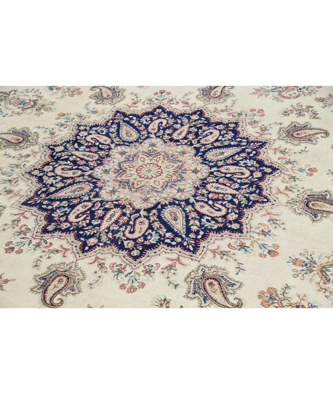 Persian Kerman Rug 9' 9" x 13' 2" Hand-Knotted | No. AT52425