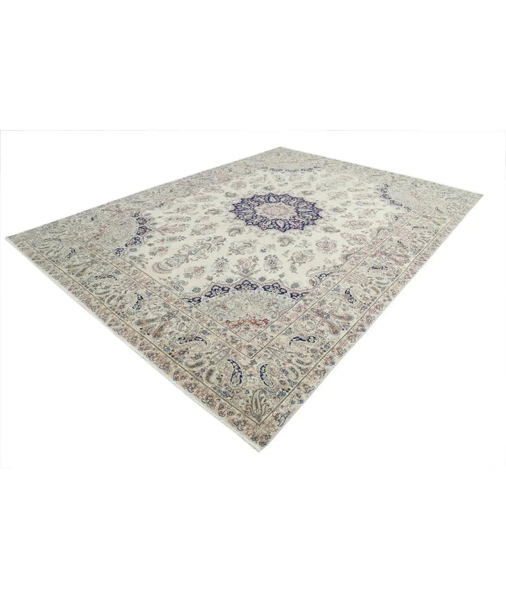 Persian Kerman Rug 9' 9" x 13' 2" Hand-Knotted | No. AT52425