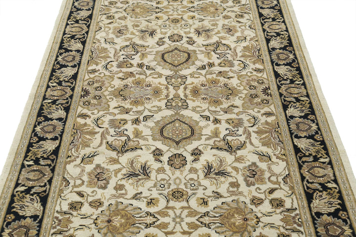 Indian Ziegler Rug 4' 0" x 11' 6" Hand-Knotted | No. AT53804
