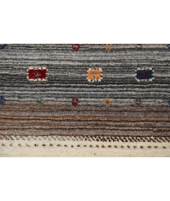 Ivory Indian Oriental Rug 5' 8" x 7' 10" Hand-Knotted | No. AT54253