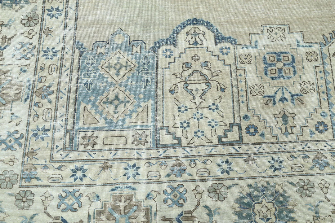 Persian Tabriz Rug 9' 8" x 13' 1" Hand-Knotted | No. AT54601