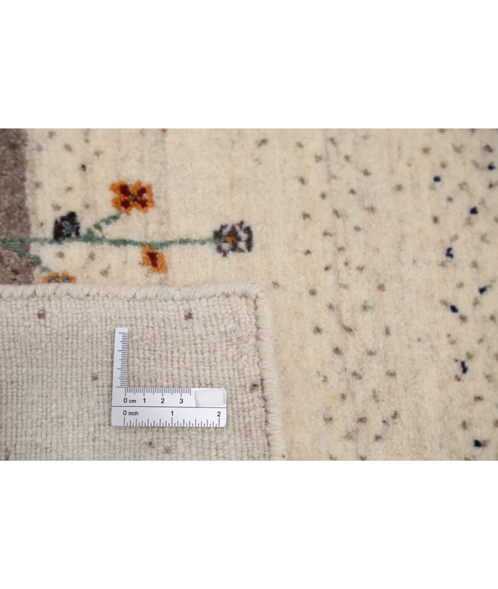 Ivory Indian Lori Rug 5' 10" x 7' 10" Hand-Knotted | No. AT55686