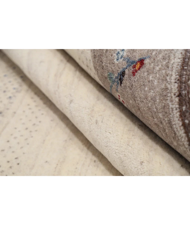 Ivory Indian Lori Rug 5' 10" x 7' 10" Hand-Knotted | No. AT55686