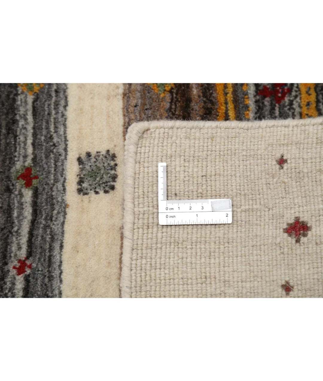 Ivory Indian Lori Rug 2' 11" x 5' 2" Hand-Knotted | No. AT55936