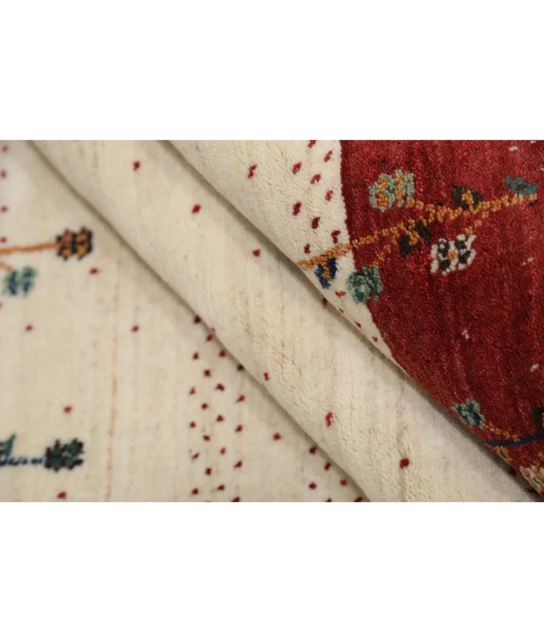 Ivory Indian Oriental Rug 4' 6" x 6' 6" Hand-Knotted | No. AT55959