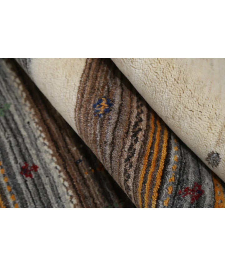 Ivory Indian Lori Rug 4' 0" x 5' 10" Hand-Knotted | No. AT56185