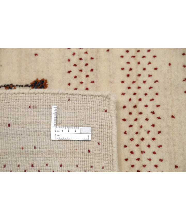 Ivory Indian Oriental Rug 5' 4" x 7' 6" Hand-Knotted | No. AT57035