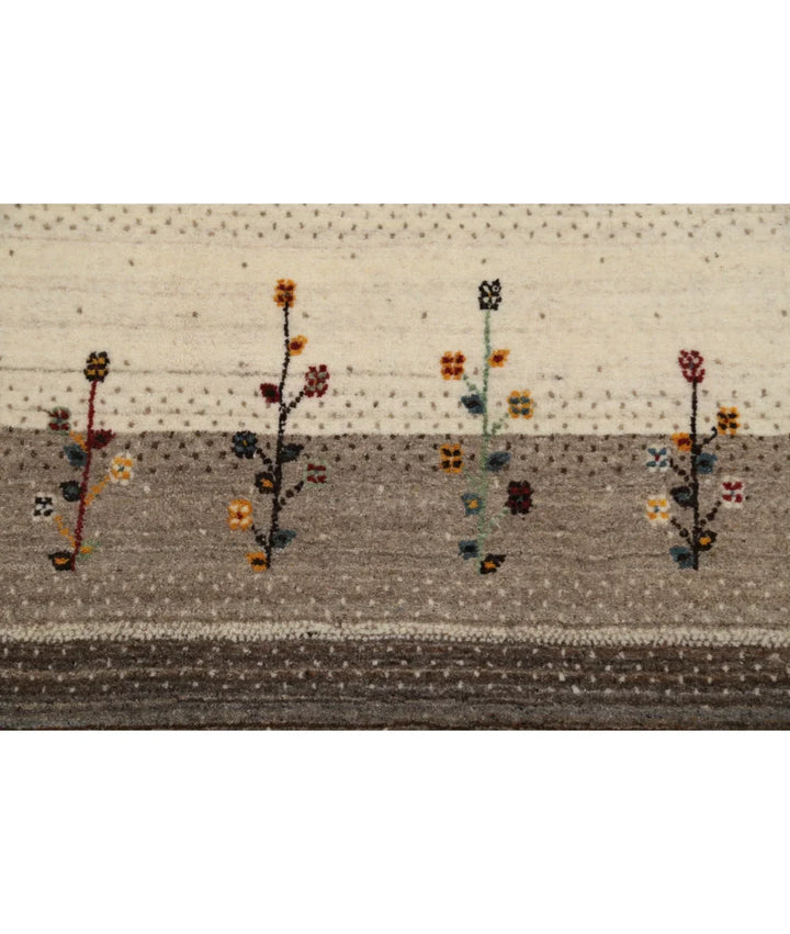 Ivory Indian Oriental Rug 5' 3" x 7' 7" Hand-Knotted | No. AT57203