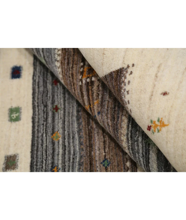 Ivory Indian Lori Rug 5' 8" x 7' 10" Hand-Knotted | No. AT580680
