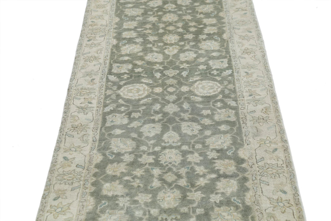 Grey Ivory Indian Ziegler Rug 2'7" x 9'11" Hand-Knotted | No. AT58193