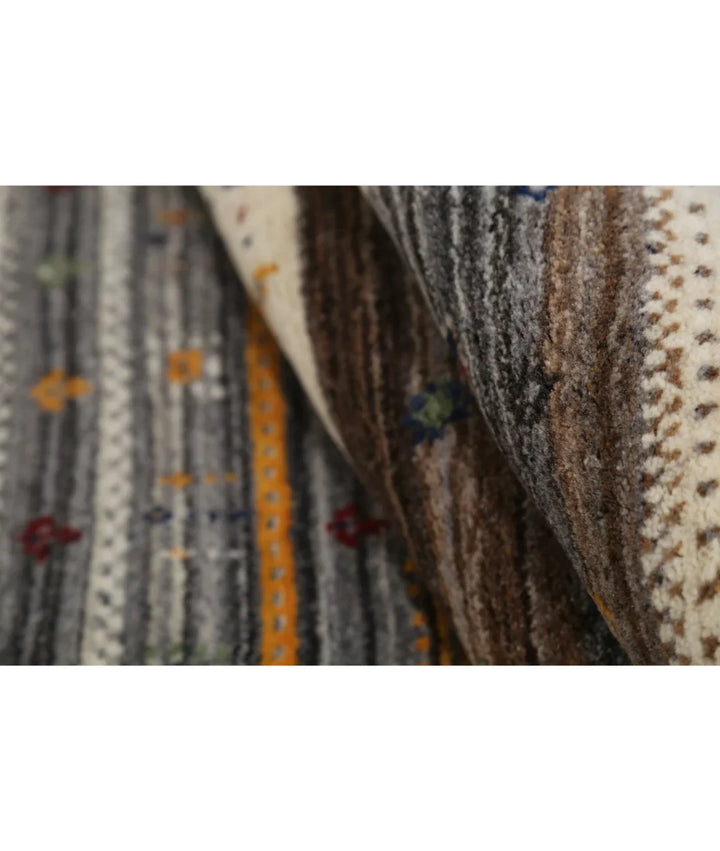 Ivory Indian Oriental Rug 3' 0" x 5' 2" Hand-Knotted | No. AT583587