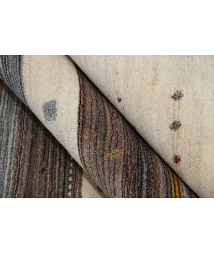 Ivory Indian Oriental Rug 6' 7" x 9' 9" Hand-Knotted | No. AT593152