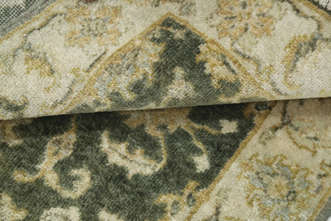 Indian Ziegler Rug 2' 0" x 2' 10" Hand-Knotted | No. AT59820